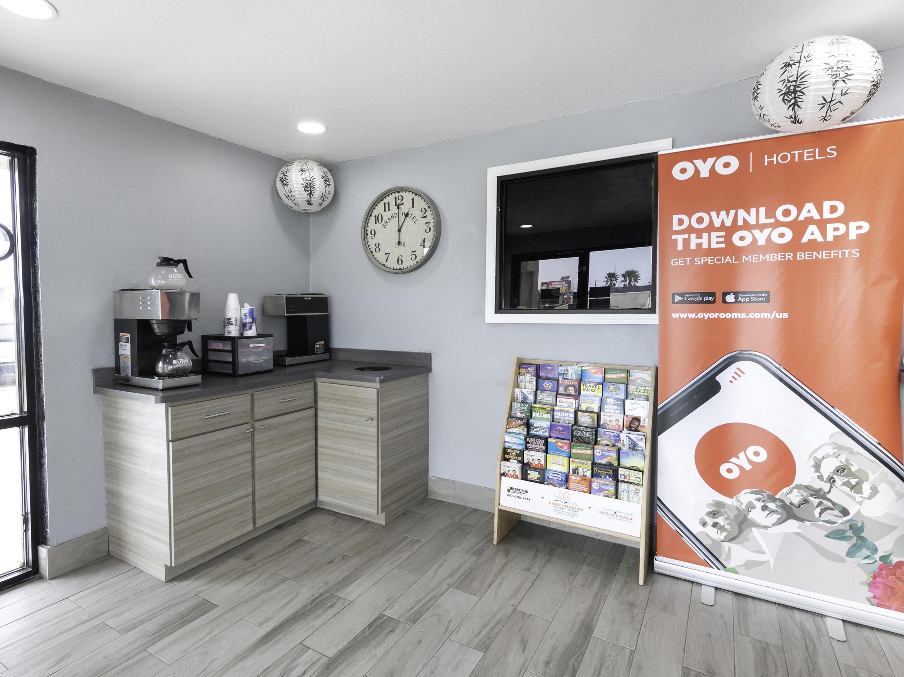 Oyo Hotel Lake Charles Hwy 10 Bagian luar foto